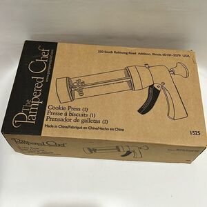 The Pampered Chef Cookie Press with 16 Decorative Discs #1525 Holiday Baking